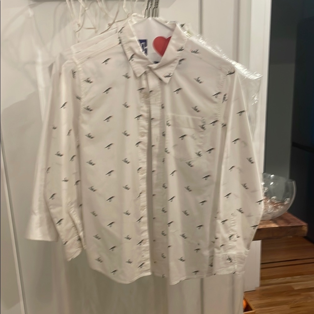 Old Navy White Casual Button Down Shirt